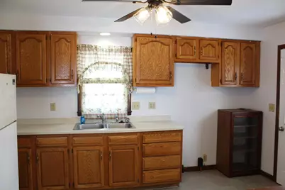 301 Rethke Avenue, Madison, WI 53714 - Photo 5