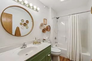 279 Kearney Way, Waunakee, WI 53597 - Photo 13