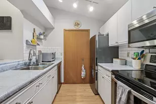 279 Kearney Way, Waunakee, WI 53597 - Photo 9