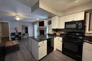 530 E Hiawatha Dr, Wisconsin Dells, WI 53965 - Photo 7