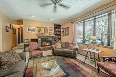 52 S Martin Road, Janesville, WI 53545 - Photo 5