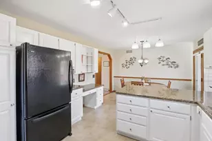 1606 Manchester Crossing, Waunakee, WI 53597 - Photo 15