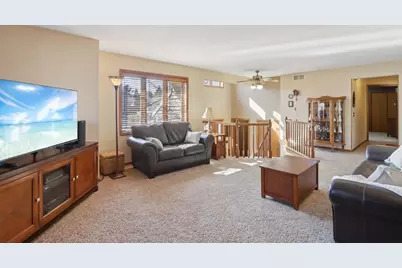 1606 Manchester Crossing, Waunakee, WI 53597 - Photo 9