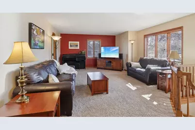 1606 Manchester Crossing, Waunakee, WI 53597 - Photo 7