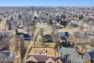 1606 Manchester Crossing, Waunakee, WI 53597 - Photo 51