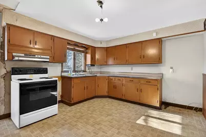 [Address not provided], Rockford, IL 61103 - Photo 7