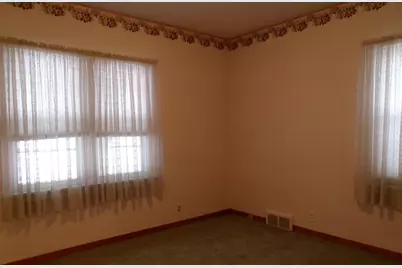 410 Liberty Street, Beaver Dam, WI 53916 - Photo 7