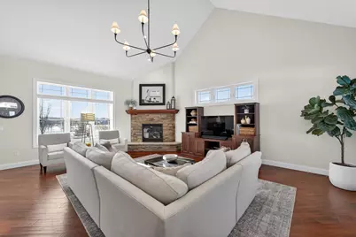 2014 Cardinal Way, Waunakee, WI 53597 - Photo 5