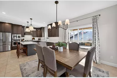 2014 Cardinal Way, Waunakee, WI 53597 - Photo 11