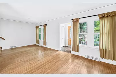 2813 Regent Street, Madison, WI 53705 - Photo 9