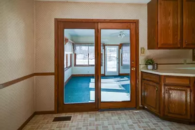 911 Valley Road, Poynette, WI 53955 - Photo 11