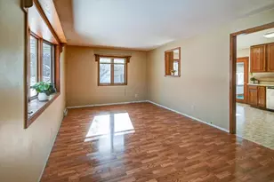 911 Valley Rd, Poynette, WI 53955 - Photo 3