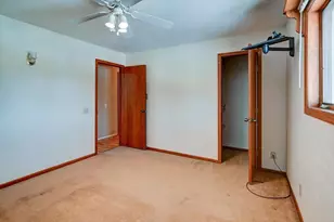 911 Valley Rd, Poynette, WI 53955 - Photo 17