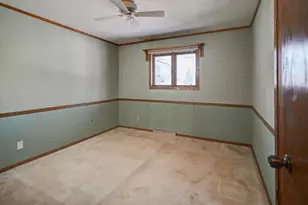 911 Valley Rd, Poynette, WI 53955 - Photo 13