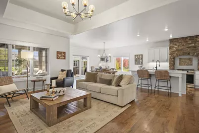 820 Lynn Street, Waunakee, WI 53597 - Photo 5