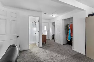 914 S 35th St, Manitowoc, WI 54220 - Photo 13