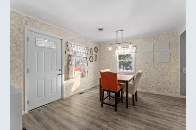 914 S 35th Street, Manitowoc, WI 54220 - Photo 3