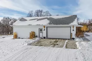 E8595 Quarry Rd, Rock Springs, WI 53961 - Photo 9