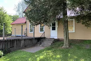 N3011 Mickelson Rd, Fall River, WI 53932 - Photo 5