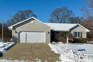 1510 Agnes Rd, Fort Atkinson, WI 53538 - Photo 1