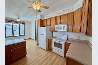 4230 Greenbriar Drive #5, Janesville, WI 53546 - Photo 13