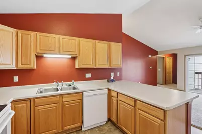 1608 Commonwealth Drive, Fort Atkinson, WI 53538 - Photo 11