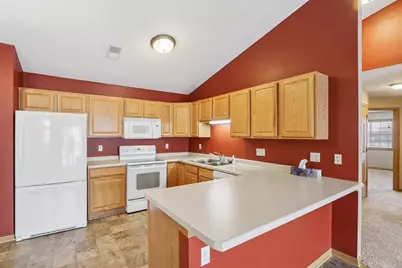 1608 Commonwealth Drive, Fort Atkinson, WI 53538 - Photo 9