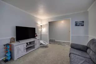 33 W Basswood Ln, Milton, WI 53563 - Photo 5