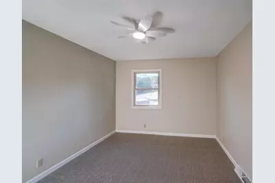 1268 Jamesway, Fort Atkinson, WI 53538 - Photo 19