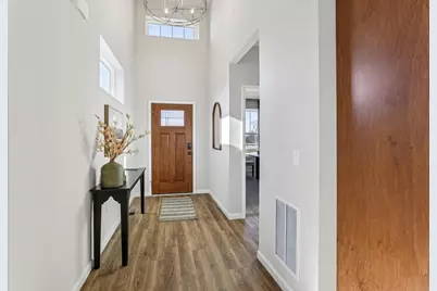 546 Buss Road, Cottage Grove, WI 53527 - Photo 3