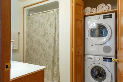 360 W Washington Avenue #614, Madison, WI 53703 - Photo 27