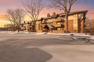 10 Maple Wood Ln, Madison, WI 53704 - Photo 33