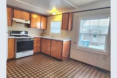 127 E High Street, Wautoma, WI 54982 - Photo 7