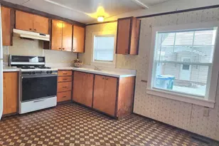 127 E High St, Wautoma, WI 54982 - Photo 7