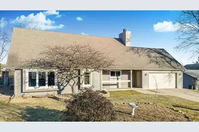 3817 Lexington Drive, Middleton, WI 53562 - Photo 3