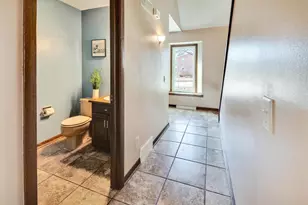 3817 Lexington Dr, Middleton, WI 53562 - Photo 27