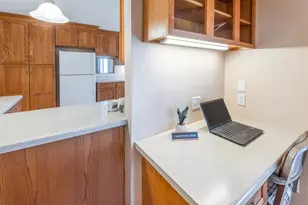 3817 Lexington Dr, Middleton, WI 53562 - Photo 23