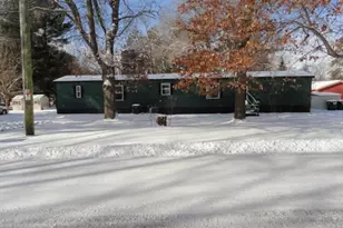 700 N 8th St, Avoca, WI 53506 - Photo 5