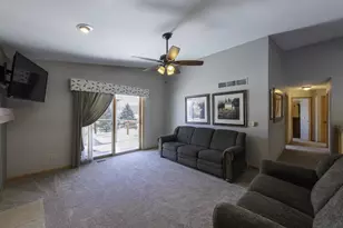 212 Yarrow Hill Dr, Cottage Grove, WI 53527 - Photo 9