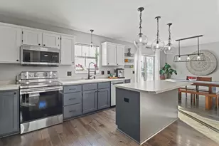 6915 Dominion Dr, Madison, WI 53718 - Photo 5