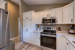 652 E Countryside Dr, Janesville, WI 53536 - Photo 19