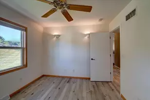 652 E Countryside Dr, Janesville, WI 53536 - Photo 39