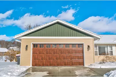 652 E Countryside Drive, Janesville, WI 53536 - Photo 3