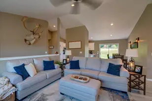 652 E Countryside Dr, Janesville, WI 53536 - Photo 9