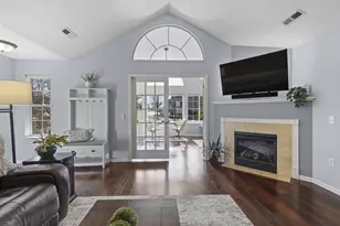 10 Pond Vw Wy, Fitchburg, WI 53711 - Photo 3