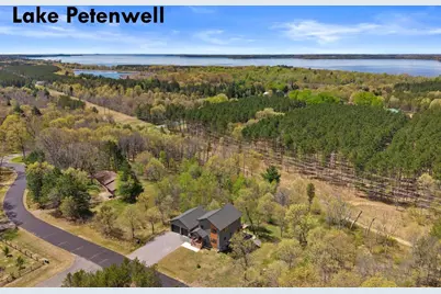 1615 Kingswood Trail, Nekoosa, WI 54457 - Photo 5