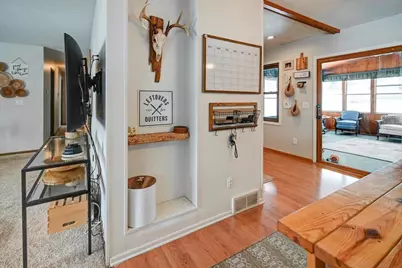 21 Meadowlark Drive, Madison, WI 53714 - Photo 9