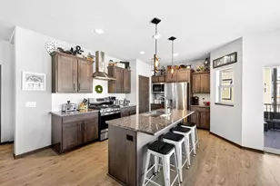 4960 Prairie Spring Ct, Waunakee, WI 53597 - Photo 11