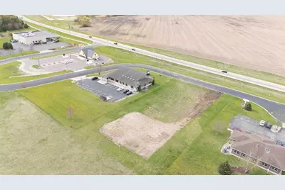 708 Katie Court, Cambridge, WI 53523 - Photo 3