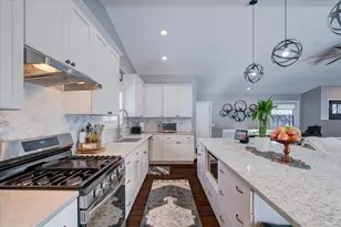 8691 Plainfield Rd, Middleton, WI 53562 - Photo 11